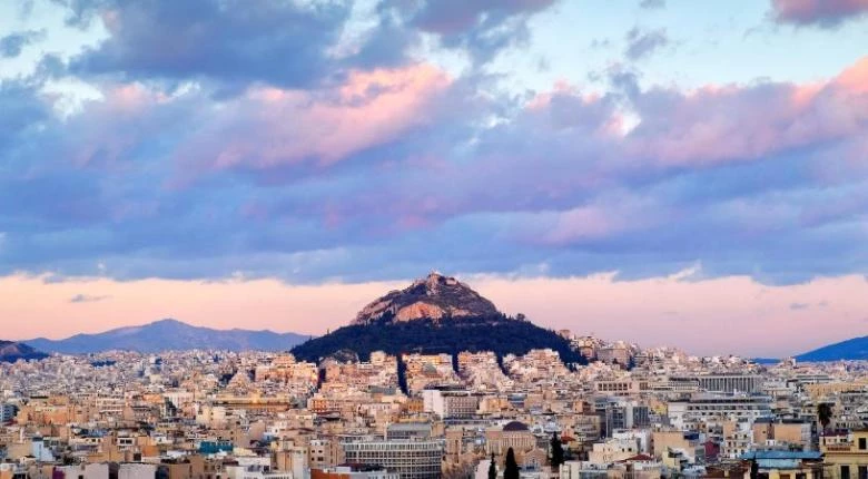 Ποιες περιοχές της Αθήνας λέγονταν κατσικάδικα, μαγκουφάνα και…κακοσάλεσι;